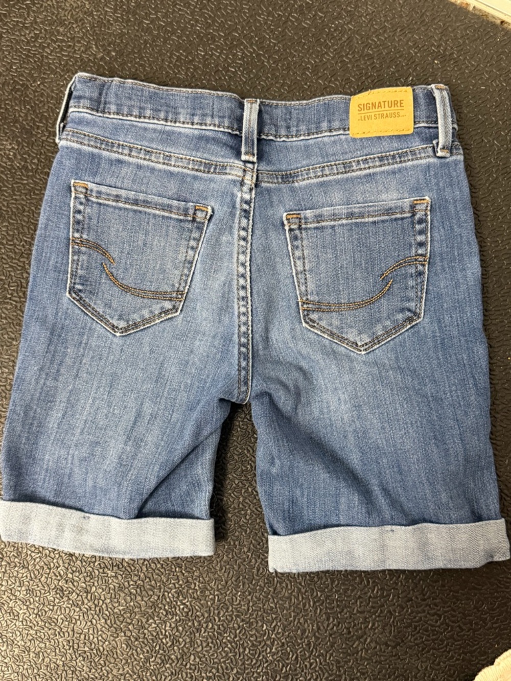 Girls Levi Bermuda shorts